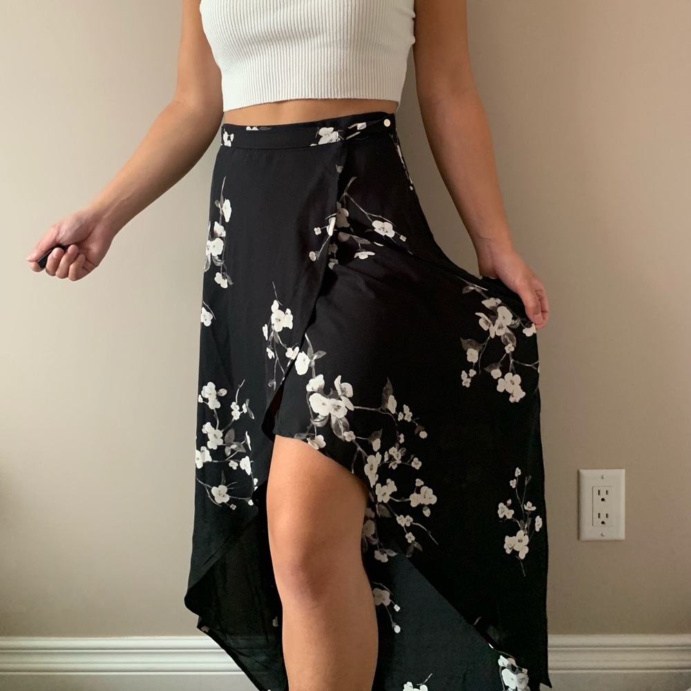 Maxi dynamite floral skirt